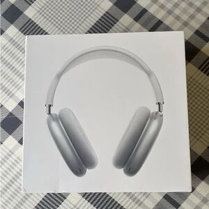 Silver Airpods pro Max headphones